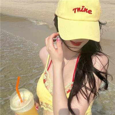燕子与鹦鹉